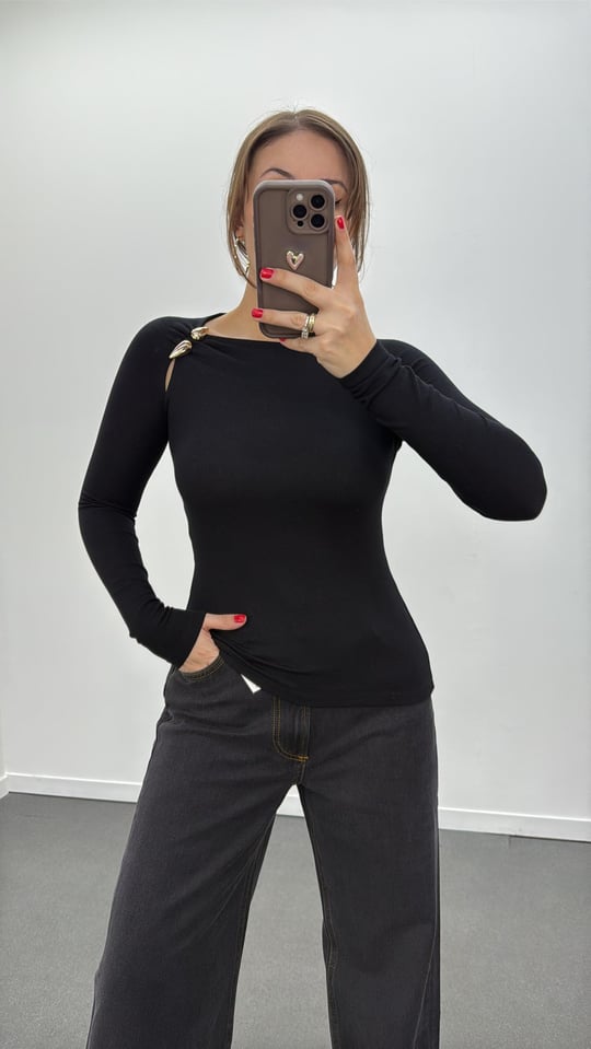 Svante Siyah  Broş Aksesuarlı Yumuşak Body