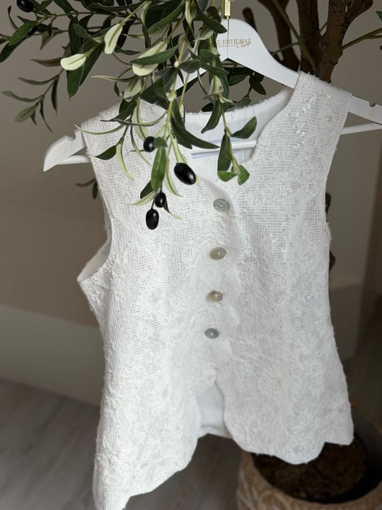 Pul İşlemeli Dantel Bluz