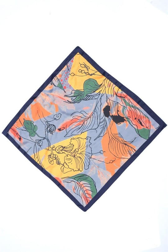 Çiçek Desenli Bandana Fular
