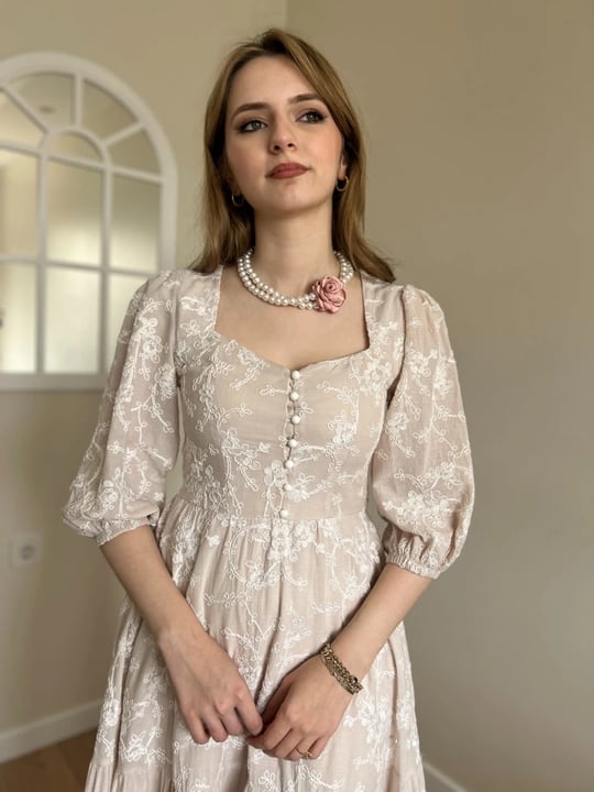 Bej Nakış İşlemeli Brode Elbise