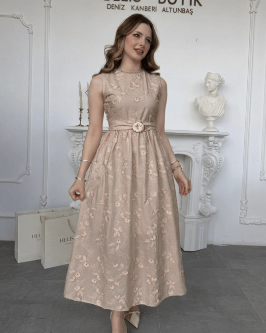 Kabartma Çiçekli 3D Brode Elbise - Vizon