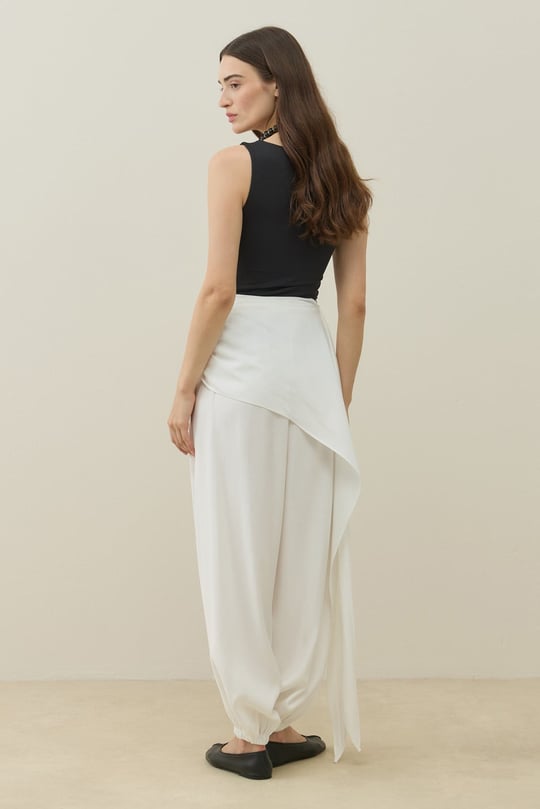 Beyaz Büzgü Şal Detaylı Şalvar Pantolon