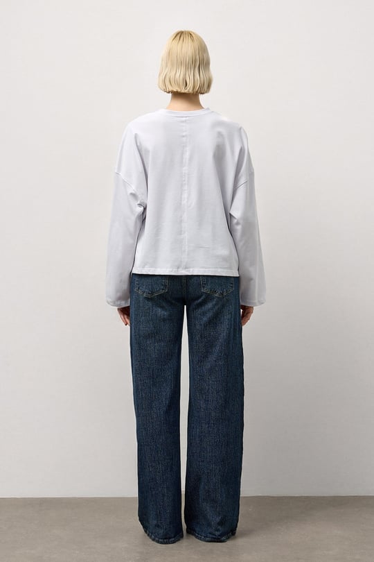 Beyaz Dikiş Detaylı Bisiklet Yaka Basic T-Shirt