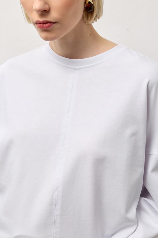 Beyaz Dikiş Detaylı Bisiklet Yaka Basic T-Shirt
