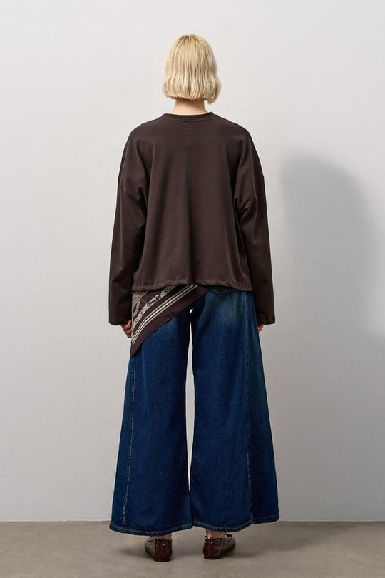 Kahverengi Dikiş Detaylı Bisiklet Yaka Basic T-Shirt