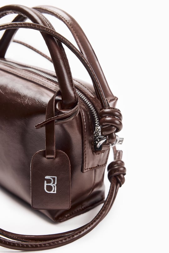 Kahverengi Minimal Logolu Mini Çanta