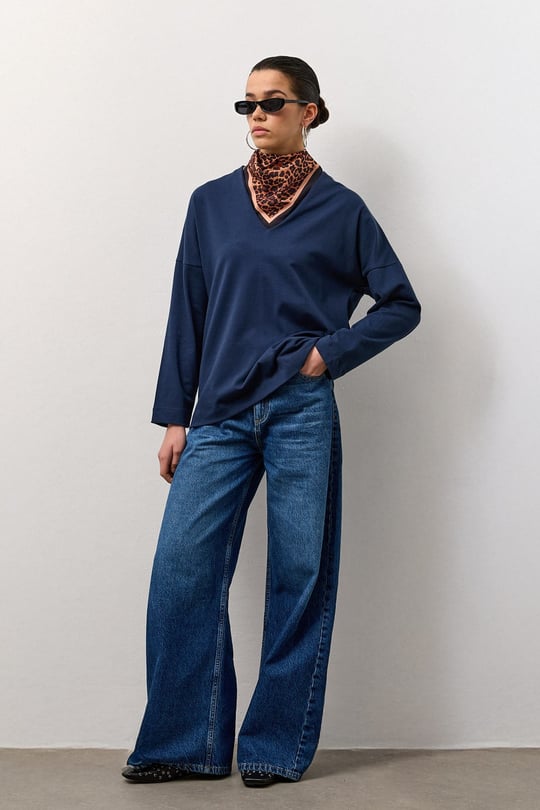 Lacivert V Yaka Uzun Kollu Basic T-Shirt