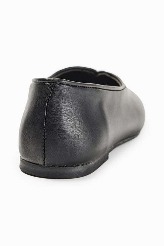 Siyah Minimal Deri Babet