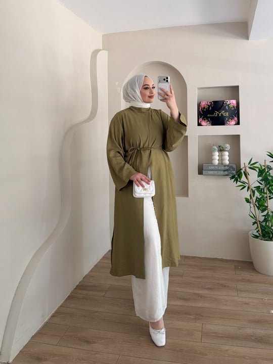 Flova Uzun Yırtmaçlı Gömlek
