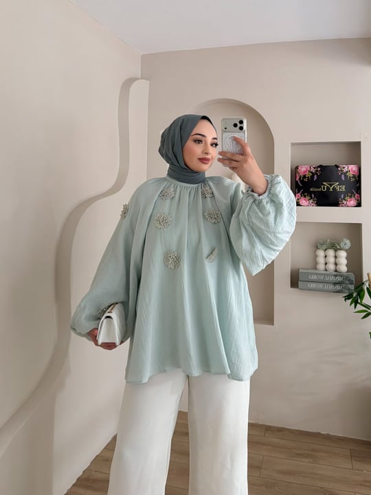 Reglan Çiçek Motifli Gömlek 
