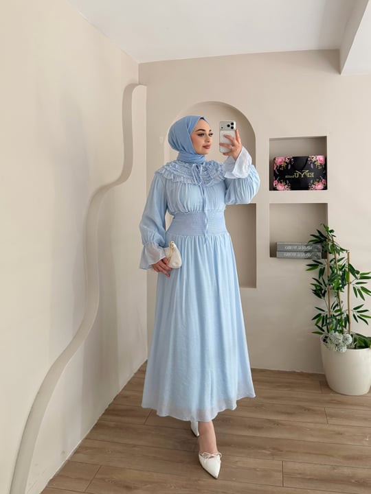 Slayn Yaka Detaylı Etekli Takım