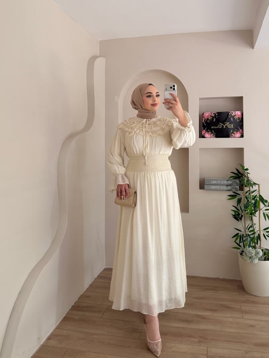 Slayn Yaka Detaylı Etekli Takım