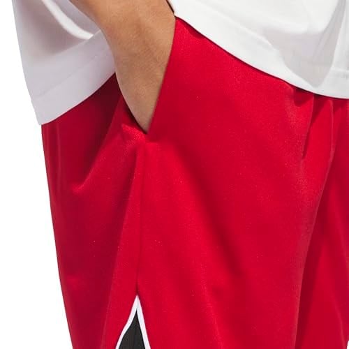 adidas Basketball Badge of Sport Erkek Şort
