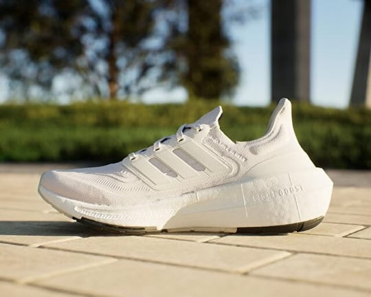adidas Ultraboost Light Erkek Koşu Ayakkabısı