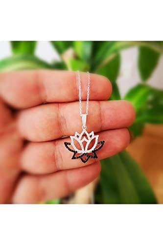 Altın Sepeti Gümüş Lotus Çiçeği Kolye