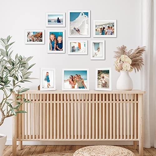 Americanflat 10 Parça Beyaz Galeri Duvar Resim Çerçevesi Seti 8x10, 5x7 ve 4x6. Kırılmaya Dayanıklı Cam. Duvar veya Masa için Resim Çerçeveleri - Asma Don - Seçenekler: 7li Paket, 10lu Paket, Modern