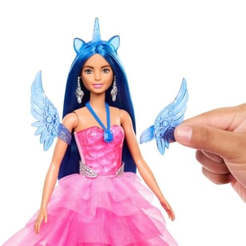 Barbie, 65. yıla özel, mavi saçlı, pembe elbiseli bebek ile safir kanatlar gibi aksesuarlar, HRR16