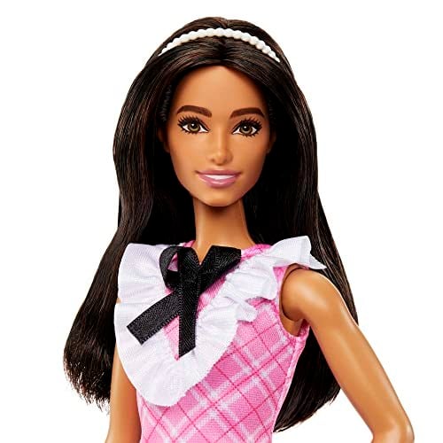Barbie Büyüleyici Parti Bebekleri (Fashionistas) - Siyah Kurdeleli Bebek, Oyuncak