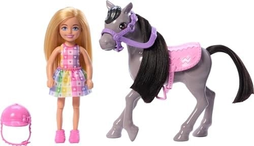 Barbie Chelsea™ Bebek ve Midilli Barbie Chelsea bebek ve oyuncak at seti, kask aksesuarı dahildir, bebeğin dizleri midilliye binmek için bükülebilir HTK29