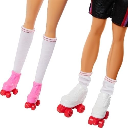 Barbie & Ken 65. Yıl 2li Parti Bebekler Barbie & Ken 65. Yıl 2li Parti Bebekler ve 6 aksesuarlı set, paten teması, 65. yıl dönümü HXK90
