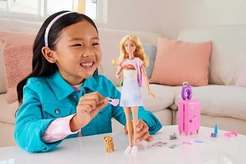 Barbie Seyahatte Bebeği ve Aksesuarları Barbie bebek ve aksesuarları, yavru köpeğiyle seyahat seti HJY18