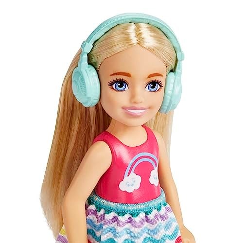Barbie Seyahatte Chelsea Bebek ve Aksesuarları Barbie oyuncakları, Chelsea™ bebek ve aksesuarları, yavru köpeğiyle seyahat seti HJY17