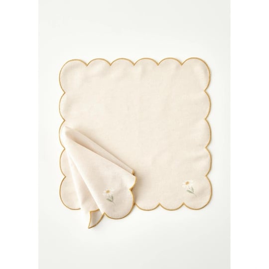 Bella Maison Daisy Scallop Kenar Peçete Bej (40x40 Cm) Bej