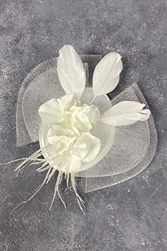 Beyaz Ortanca Çiçekli Vualet Parti Ve Nikah Şapkası Saç Aksesuarı