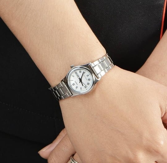 Casio Kadın yetişkin LTP-V006D-7BUDF Kol Saati Gri Standart