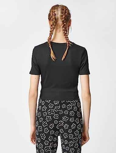 Crop Tshirt Kısa Kollu Bisiklet Yaka Metal Aksesuarlı