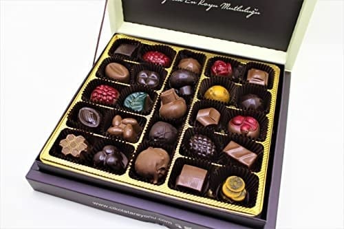 Dark Brown Chocolates & Confections Özel Hediyelik Serisi 500 Gr Kutuda Karışık Spesiyel Çikolata