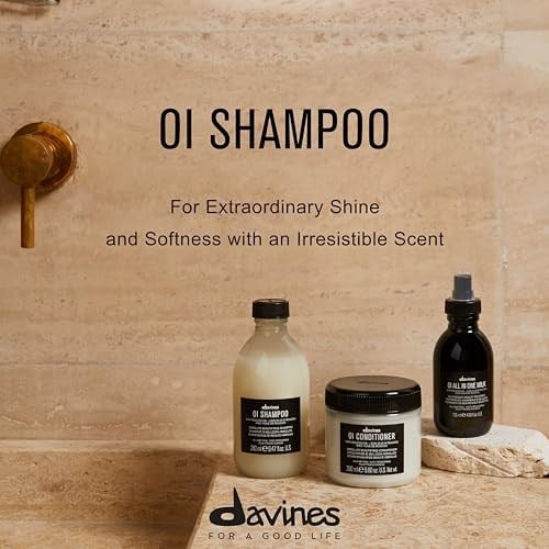 Davines OI/OIL Tüm Saç Tipleri İçin Sülfatsız Bakım Şampuanı 280ml