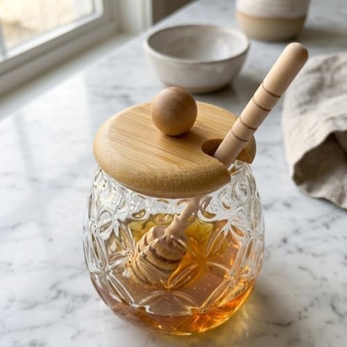 Deconox Bambu Kapaklı Cam Bal Kavanozu – 350ml | Kaşıklı & Şık Sunum Kavanozu | Doğal Ahşap Kapaklı Cam Bal Saklama Kabı