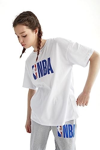 DeFacto Kadın DeFactoFit NBA Wordmark Oversize Fit Bisiklet Yaka Baskılı Kısa Kollu Tişört