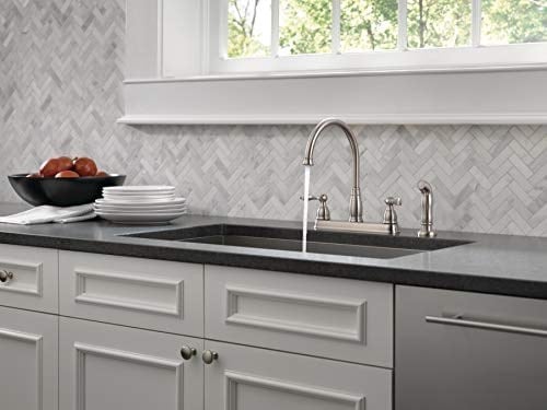 Delta Faucet Windemere 2 Kulplu Evye Bataryası Yan Püskürtücülü Uyumlu Yüzey, Paslanmaz 21996LF-SS, 5