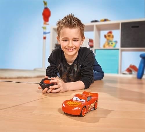 Dickie, 203081000, RC Cars 3 Şimşek McQueen, Uzaktan Kumandalı Oyuncak Araba, 10 Metre Menzilli