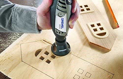 Dremel 565 Çok Amaçlı Alçıpan ve Ahşap Kesme Kiti, 1 Kesme Kılavuzu, 2 Alçıpan Kesim Aksesuarı (560), 1 Çok Amaçlı Kesim Aksesuarı (561) Dahil