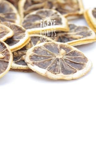 EGEYE DÖNÜŞ Şekersiz Limon Meyvesi Kurusu Cipsi - 40 Gr. (Yüksek Aroma - Kokteyl Meyvesi - Katkı Koruyucu İçermez)