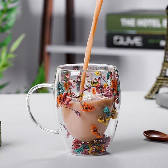 FETHİYE TOPTAN Kurutulmuş Çiçekli Kupa Hediyelik Çift Camlı Şık Dayanıklı Kahve Dış Mekan Çekim Kafe Bardağı 250ml