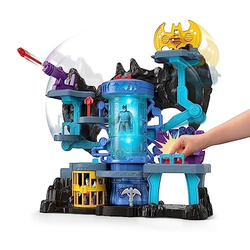 Fisher-Price Imaginext™ DC Super Friends™ Bat-Tech Batcave™ Batmanin Mağarası Imaginext DC Super Friends Bat-Tech Batcave Oyun Seti, Işıklı ve Sesli, 3-8 Yaş Arası Çocuklar İçin Uygundur GYV24 GYV24