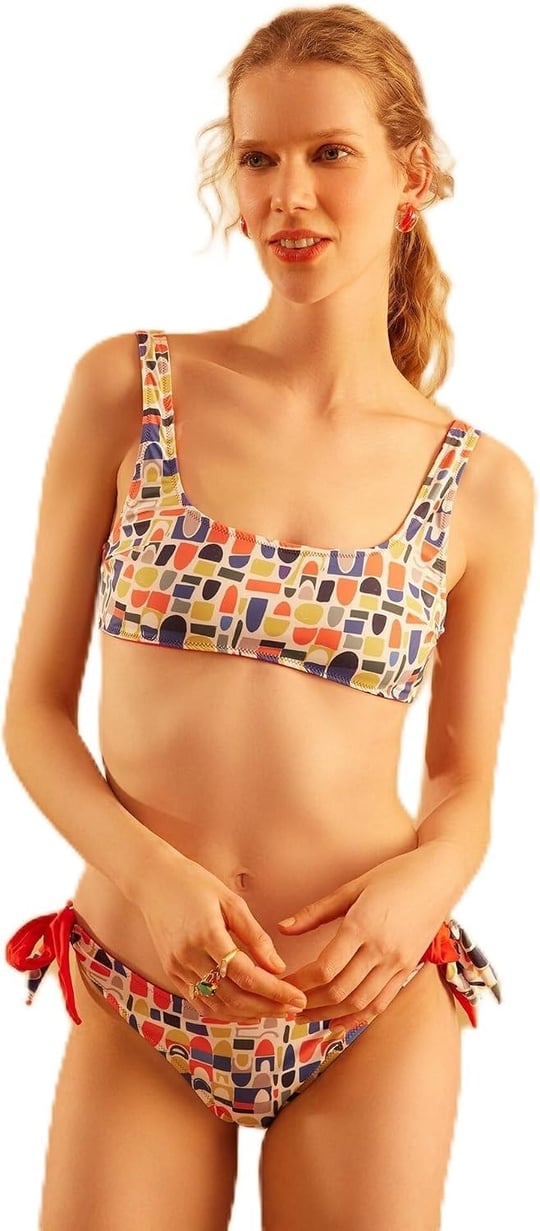 Fiyonk Detaylı Bikini Altı