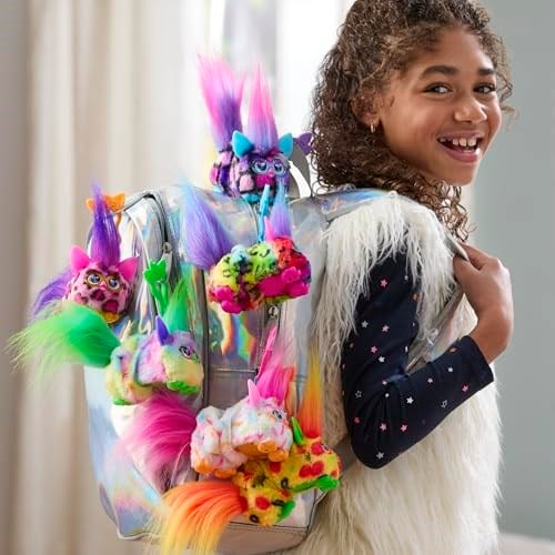 Furby DJ Furblets Berry-Cup-Cake Mini Elektronik Pelüş Oyuncak | Eğlenceli Uzatılabilir Ses Efektleri ve Müzikler | Furbish Konuşur | Beyaz
