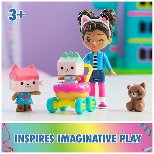 Gabbys Dollhouse, Kitty Care figür seti, 2 kedi figürü ve bebek arabası ile Gabby, 3 yaş ve üzeri