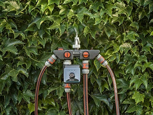 Gardena 4 yollu dağıtıcı: musluğa 4 cihaza kadar bağlantı için, Gardena sulama programlayıcıları ve zamanlayıcıları için uygundur, su akışı düzenlenebilir ve kapatılabilir (8194-20)