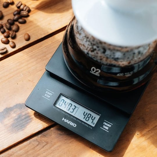 Hario V60 Damla Kahve Ölçeği ve Zamanlayıcı Dökme Ölçeği Siyah (Yeni Model)