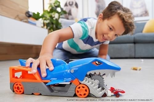 Hot Wheels Köpek Balığı Taşıyıcı Hot Wheels Köpek Balığı Taşıyıcı Oyun Seti, 1 Adet 1:64 Ölçekli Araba İçerir, 4-8 Yaş Arası Çocuklar İçin GVG36 GVG36