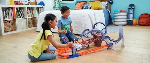 Hot WHeeLS Racerverse Marvel Pist Seti