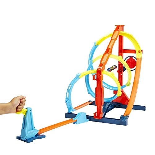 Hot Wheels Track Builder Spiral Dönüşlü Pist Oyun Seti, yaratıcı spiral pist yarışları, hedefi vurmanın 2 yolu, 1 adet Hot Wheels araç dahil, 6 yaş ve üzeri HDX79