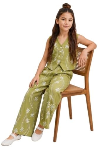 İrem Çocuk Giyim Kız Çocuk Çiçek Desenli Yeleği Düğme Kapamalı Pantolonu Cepli Beli Lastikli Geniş Paça Model Yeşil Renk Pantolon Yelek Takımı - Seçenekler: 3 Yıl, 4 Yıl, 5 Yıl
