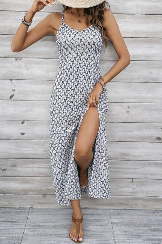 Kadın Ip Askılı V Yakalı Yırtmaçlı Uzun Süprem Elbise - Seçenekler: 2XL-3XL, S-M, L-XL